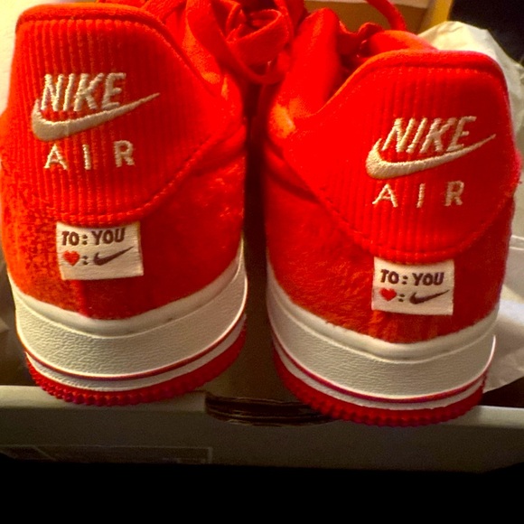 New in box Valentine’s Air Force 1 -Red and White - Picture 2 of 4